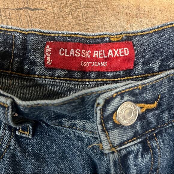 Levi's 550 Classic Relaxed Denim Shorts Women Size 6 Raw Hem Distressed Festival - Picture 5 of 8